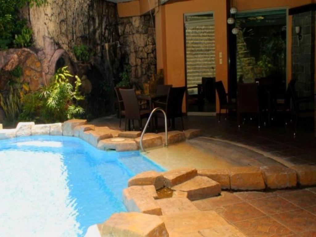 Goldenfield Kundutel Bacolod Exterior foto